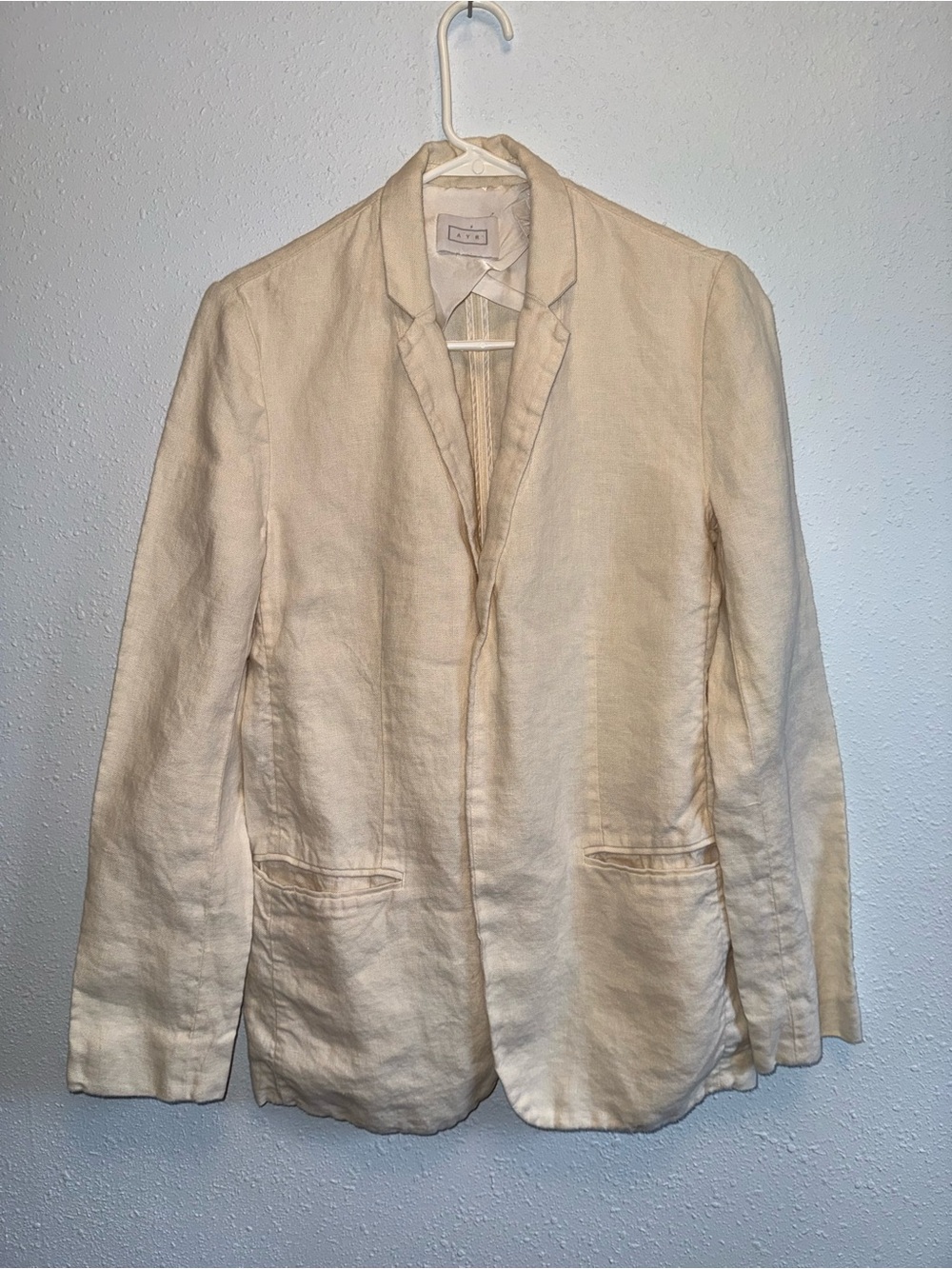 AYR Cream Linen Notch-Lapel Blazer